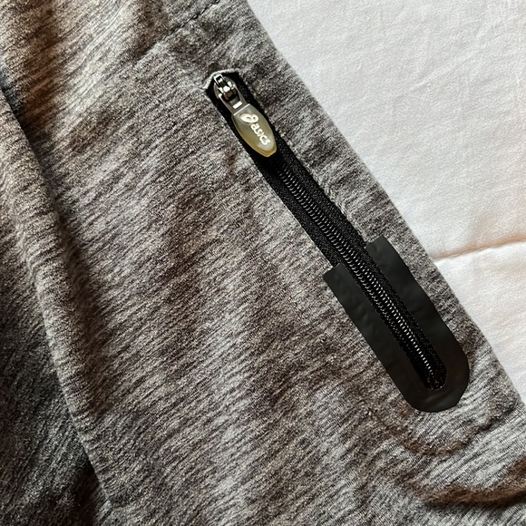 Hooded long sleeve shirt - Picture 3 of 3